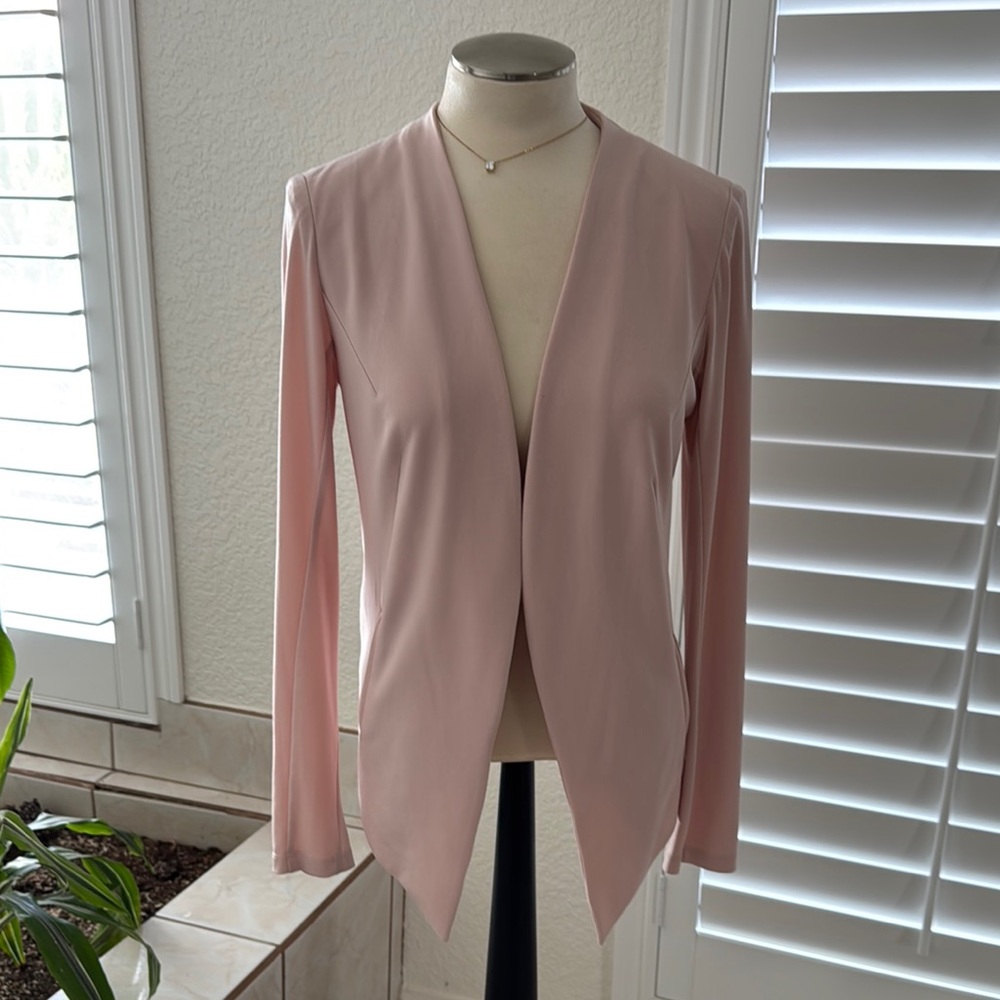 BCBGeneration Pink Blazer with V-neckline and Relaxed Fit